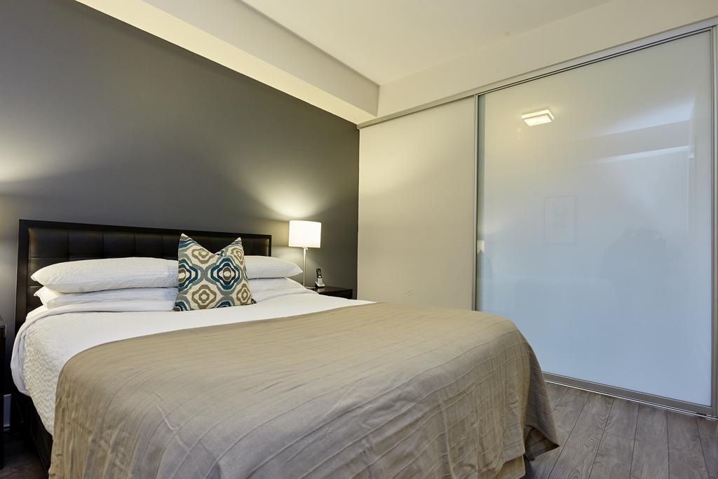 Atlas Suites - Cn Tower & Convention Centre Τορόντο Δωμάτιο φωτογραφία