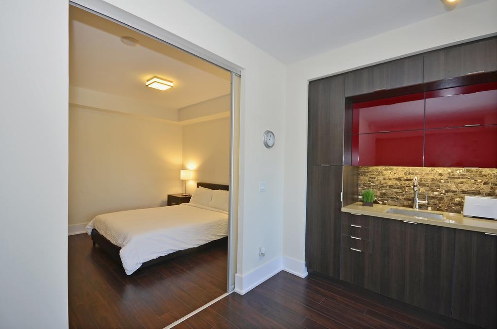 Atlas Suites - Cn Tower & Convention Centre Τορόντο Δωμάτιο φωτογραφία