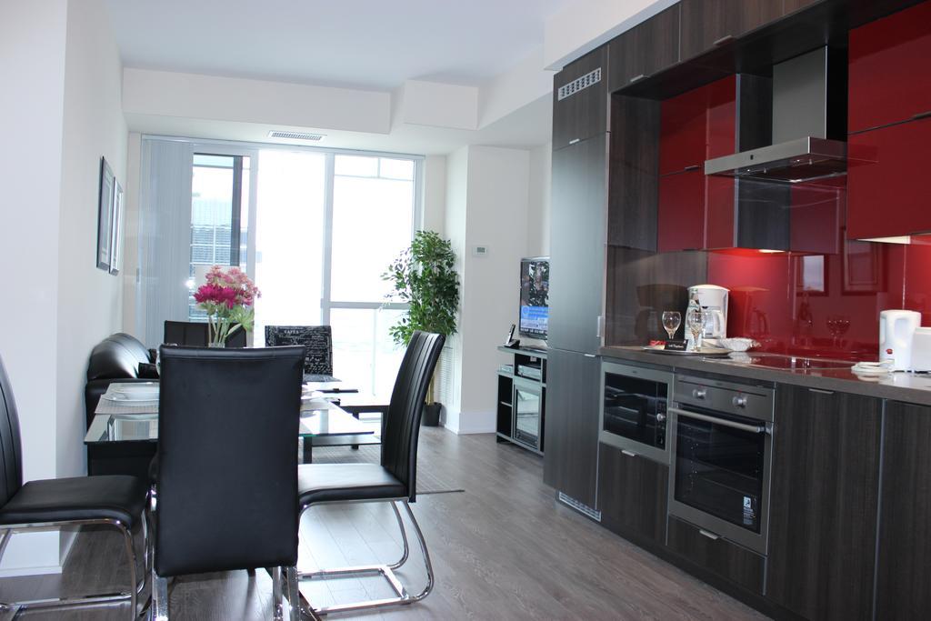 Atlas Suites - Cn Tower & Convention Centre Τορόντο Δωμάτιο φωτογραφία