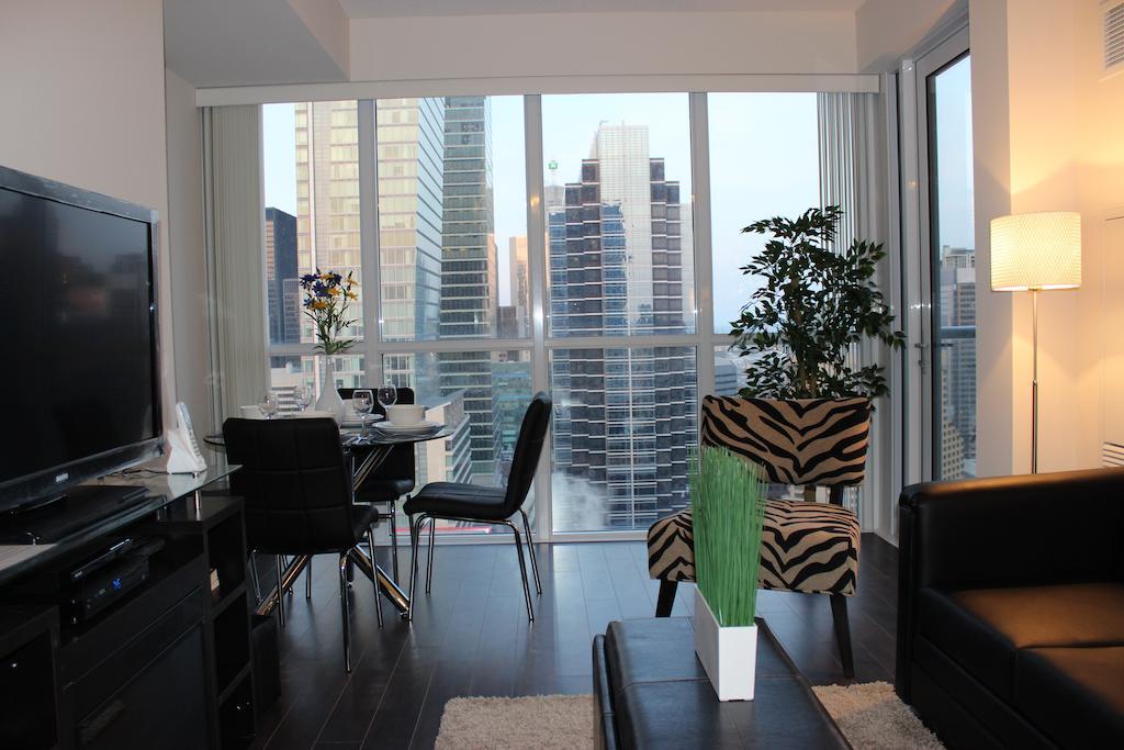 Atlas Suites - Cn Tower & Convention Centre Τορόντο Δωμάτιο φωτογραφία