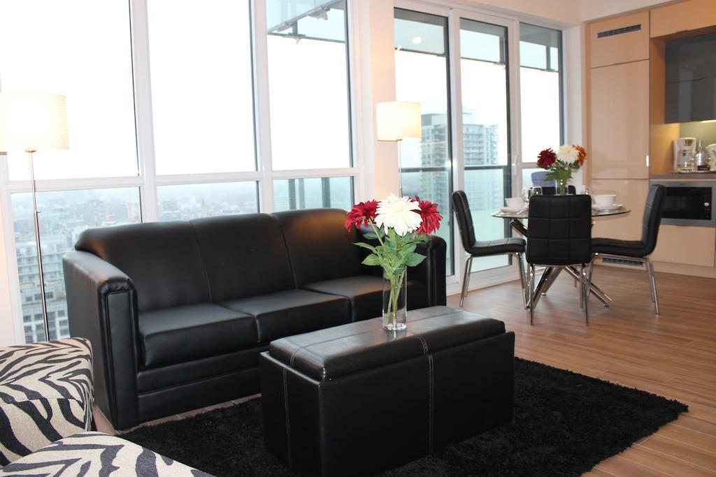 Atlas Suites - Cn Tower & Convention Centre Τορόντο Δωμάτιο φωτογραφία